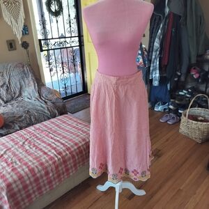 Peachy-pink cotton Madewell embroidered skirt.